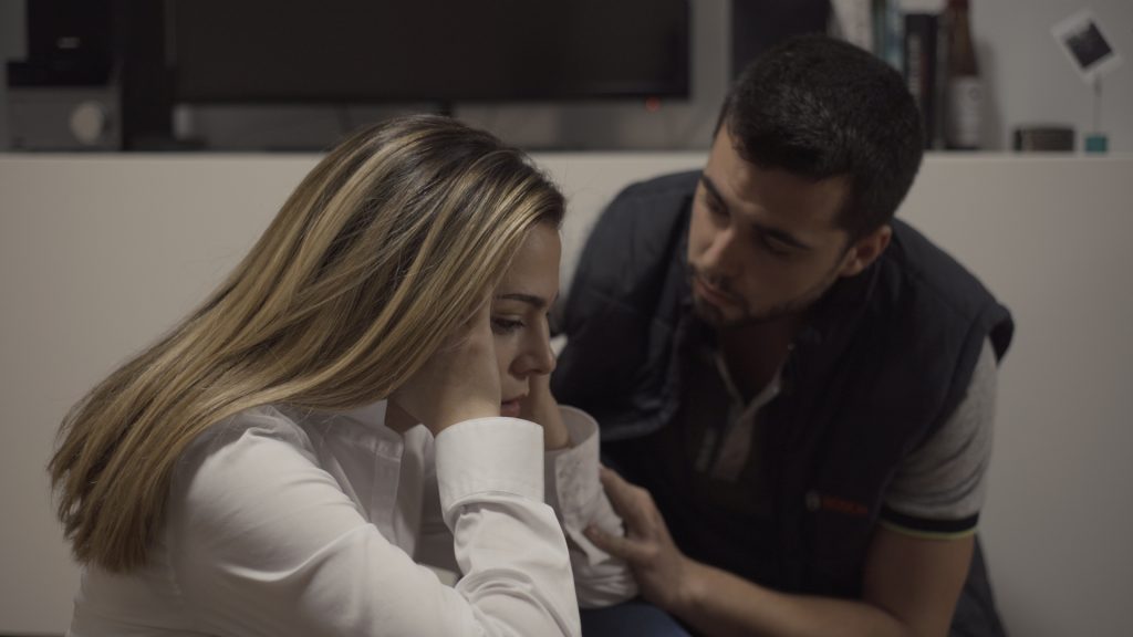 Alba Gallego y Diego López en el cortometraje "Millennial"